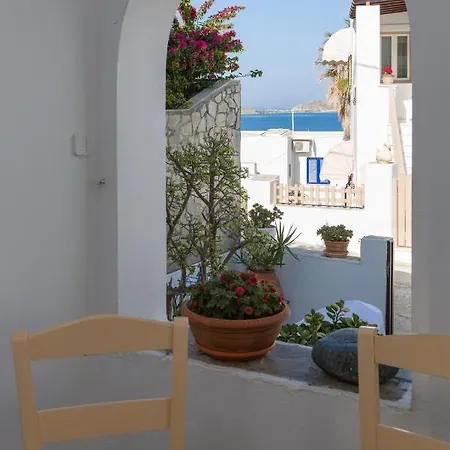 Irene Parou * Naousa (Paros)