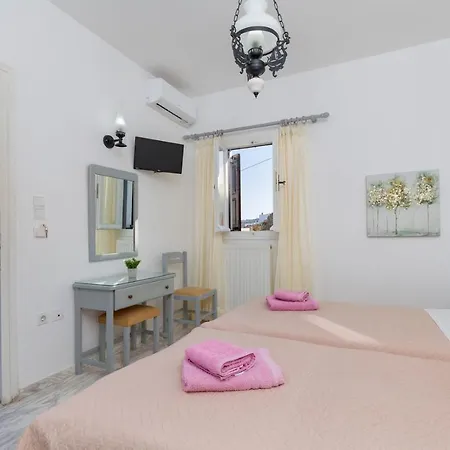 Irene Parou Apartment Naousa (Paros)
