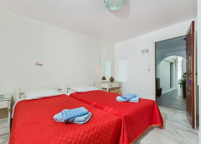 Irene Parou Naousa (Paros)